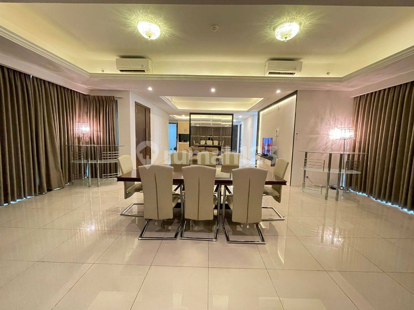 Luxurious 5-Bedroom Apartment at St. Moritz Residences