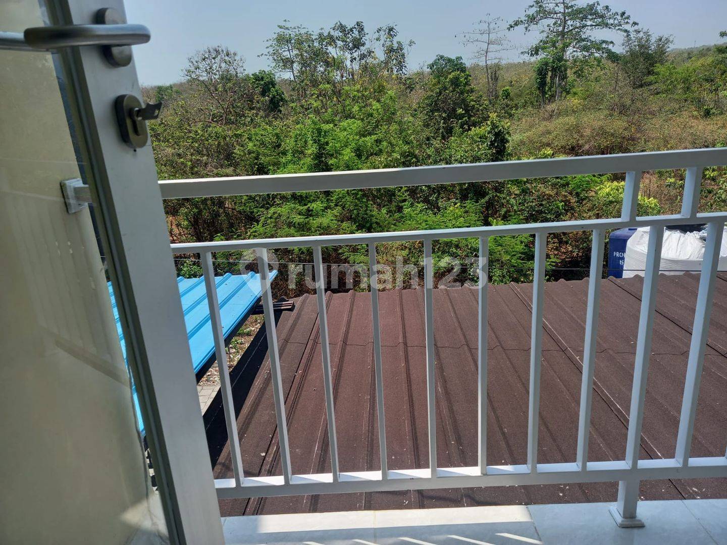 2-Story Semi-Furnished House near Clandys Kampial