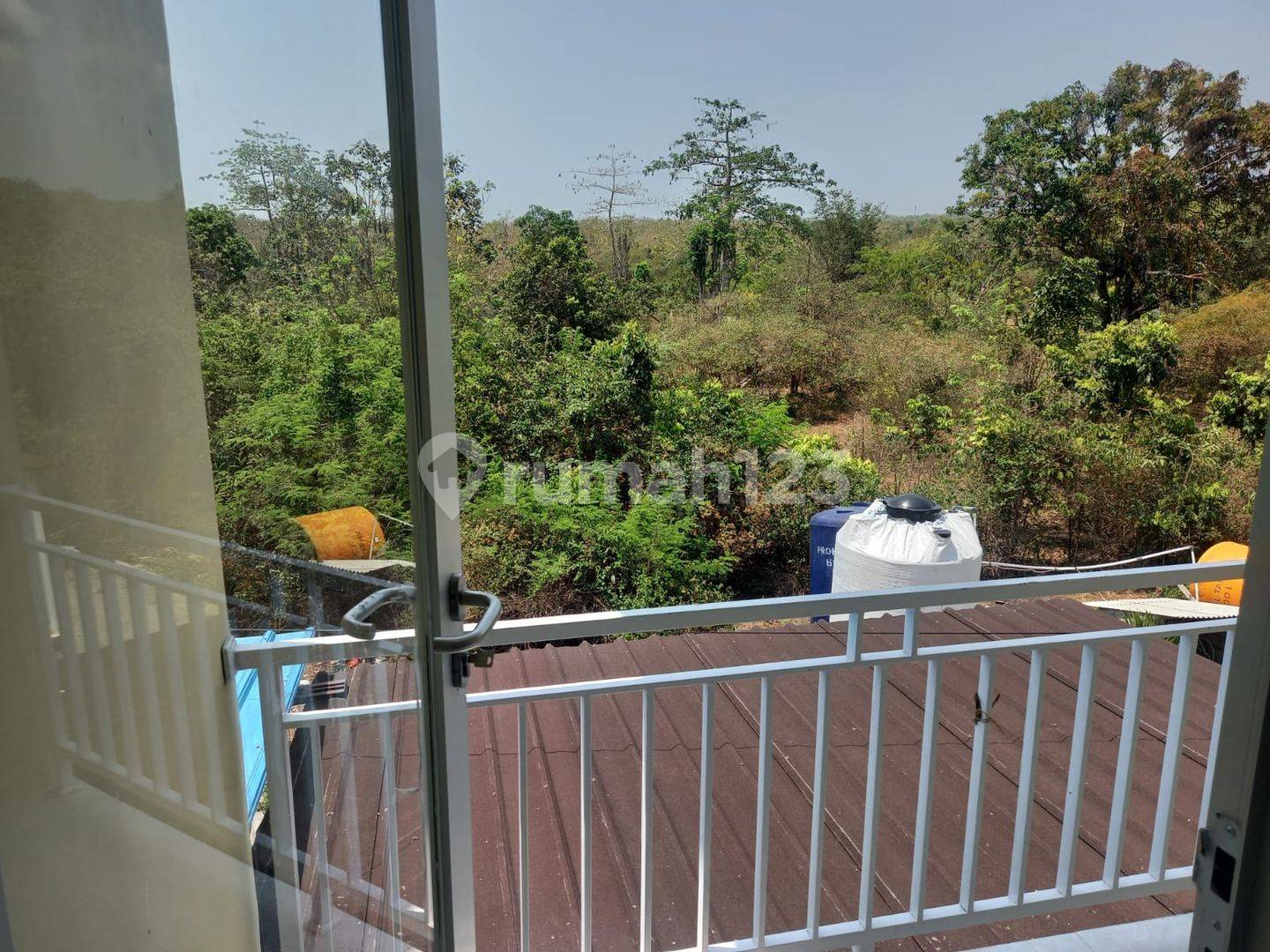 2-Story Semi-Furnished House near Clandys Kampial