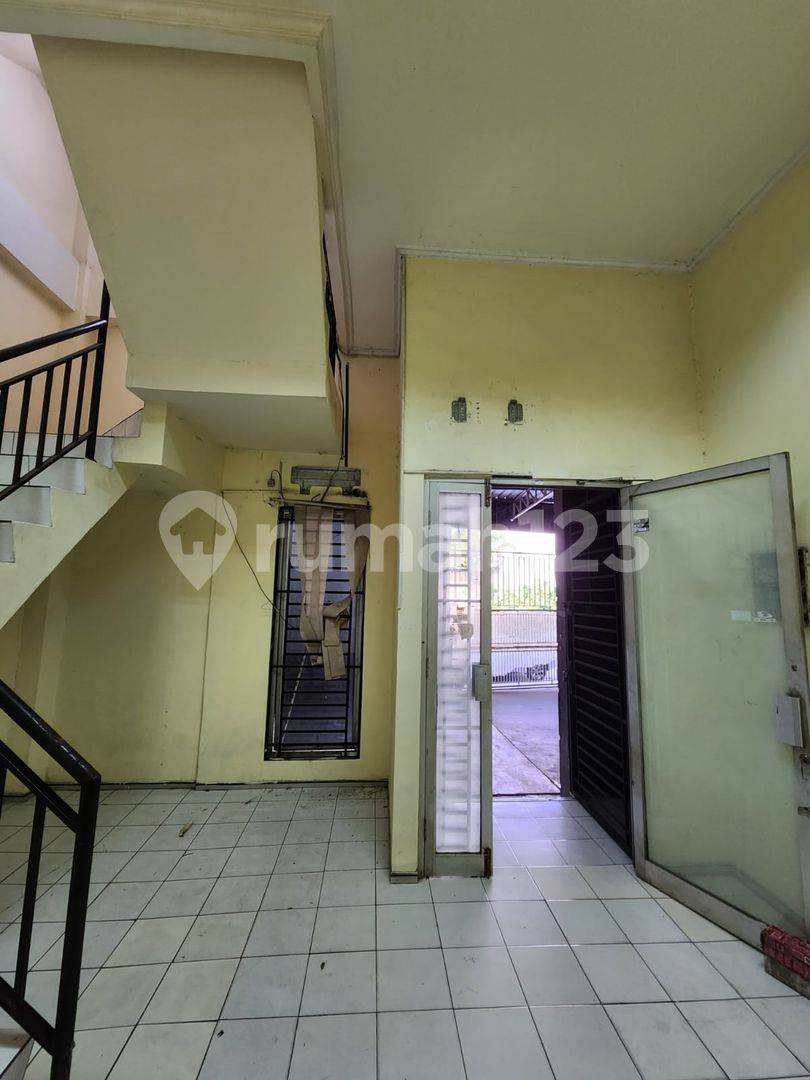 Furnished 2 bedrooms branz mega kuningan for rent