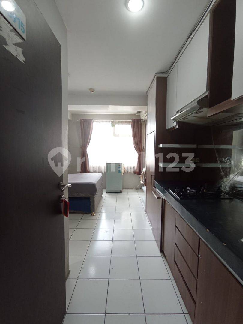 Modern 1-Bedroom Apartment Near Cihampelas Mall