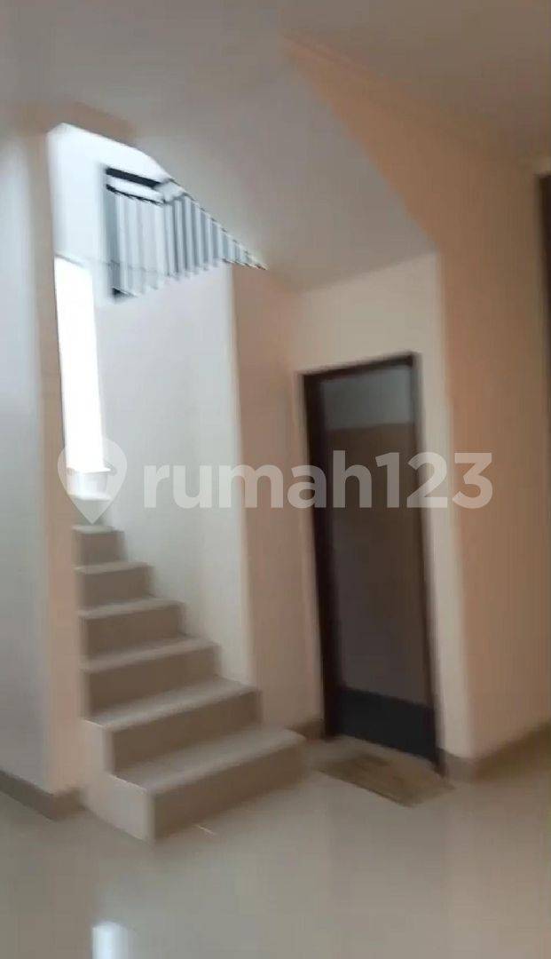 Spacious 3+1 Bedroom House with Modern Amenities