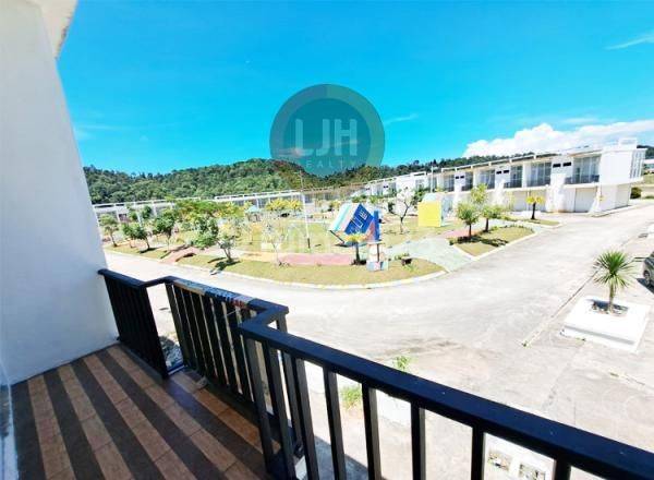 Two-Story Townhouse Near Putra Batam University