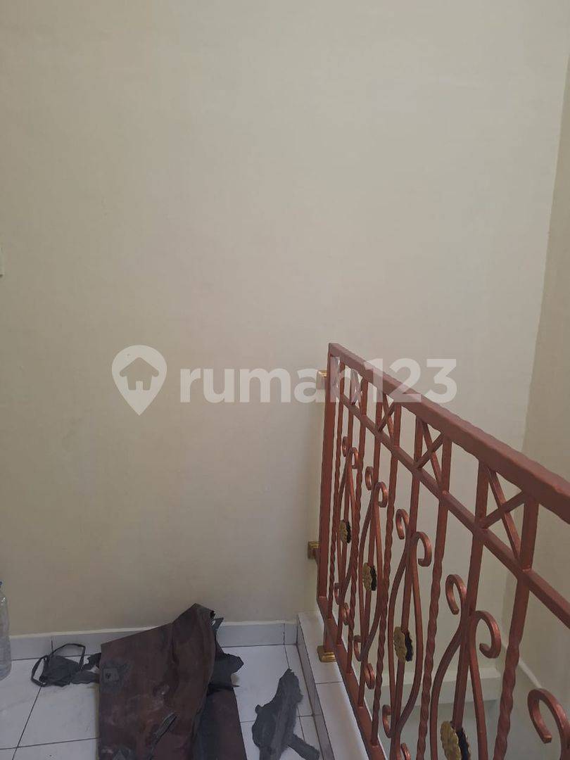 2-Story House in Sunter, Haji Mawar Area, Compact Urban Living
