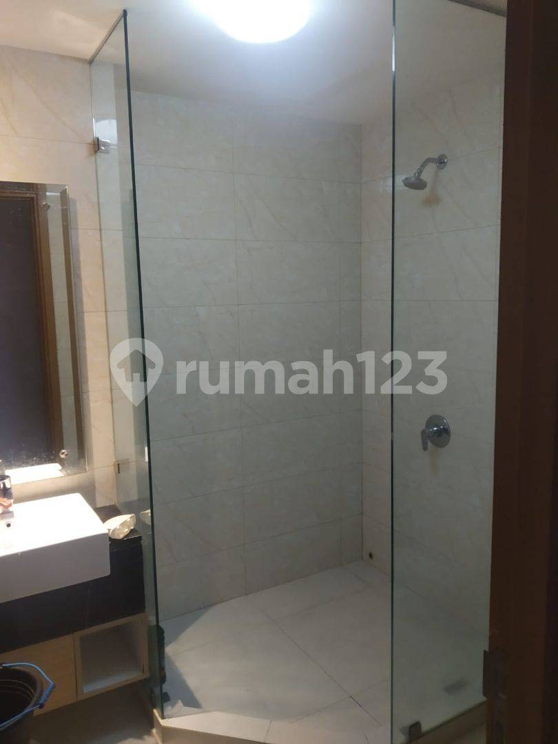 1-Bedroom Apartment in Kemayoran with City View
