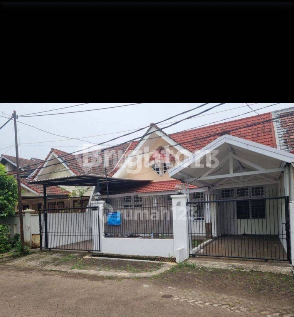 Spacious Family Home in Villa Melati, Serpong Area