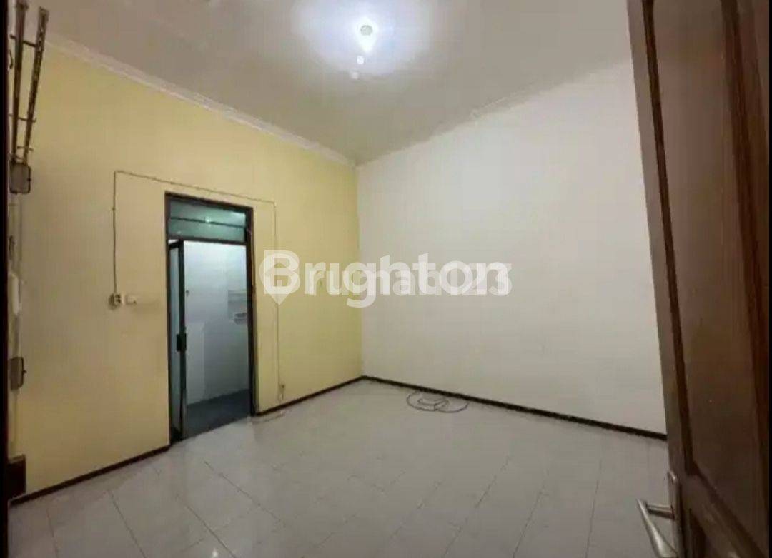 2-Story House Near Galaxy Mall, Strategic Location in Surabaya