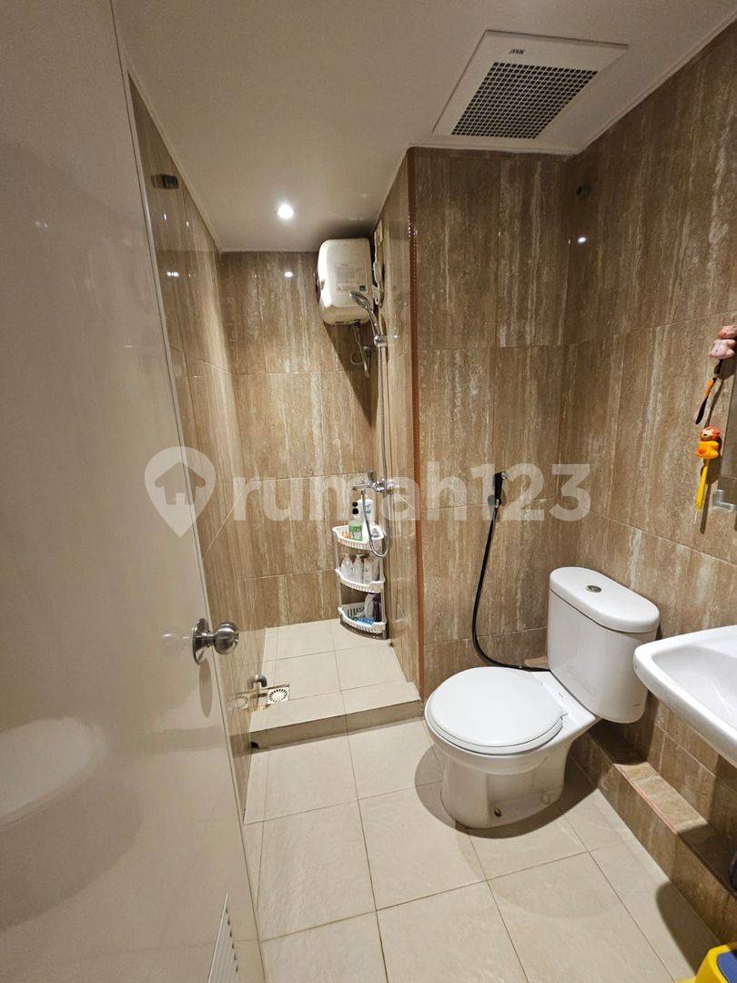 Greenbay Pluit пәтері - 3 жұманақ, жаңа жиһазбен