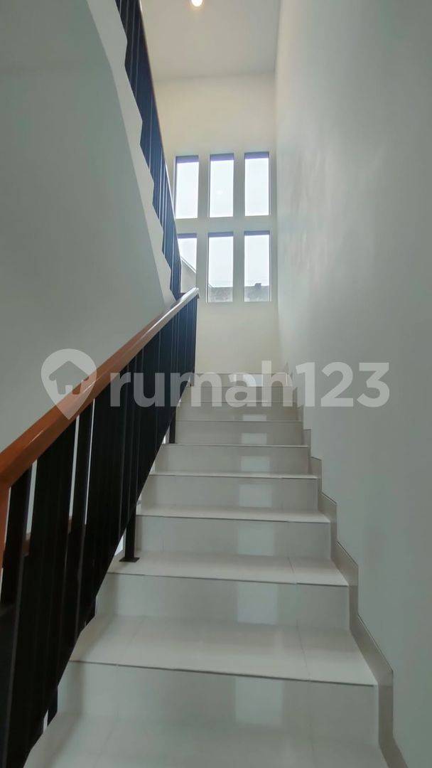 New Commercial Shop/Office Space (Ruko) - Never Occupied