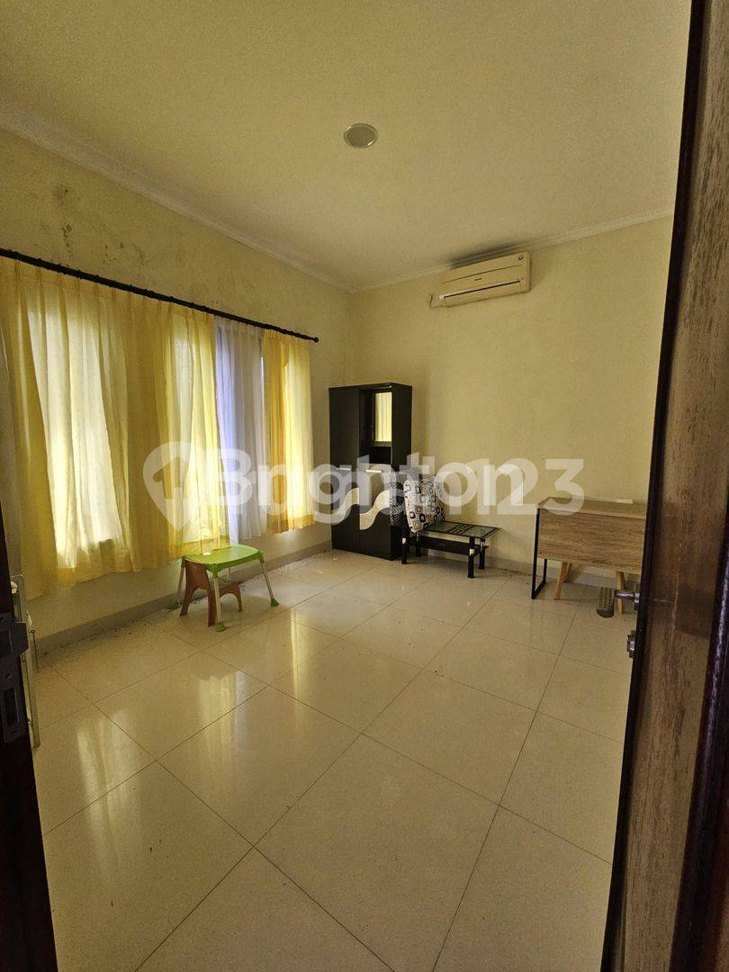 Modern Minimalist House in Jimbaran - Strategic Location Near GWK and Beach