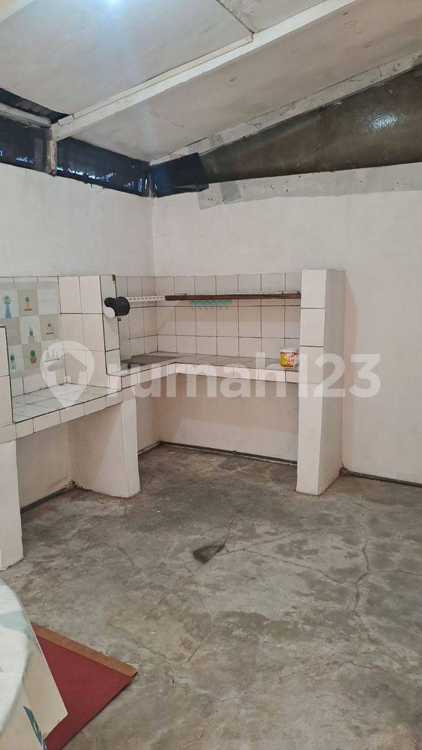 Cheap Ready-to-Move-In House in Taman Kopo Indah