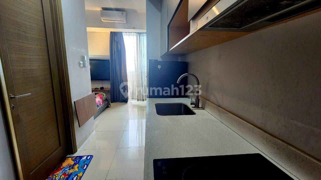 Fully Furnished Apartment at Taman Anggrek