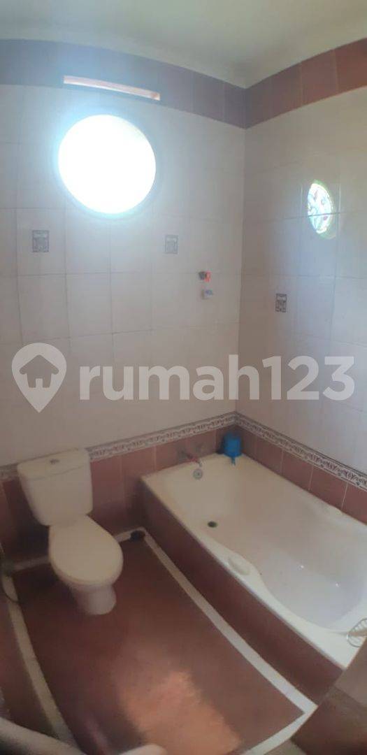 Gunung Batu Pasteur Fully Furnished 2-Story House Near Toll