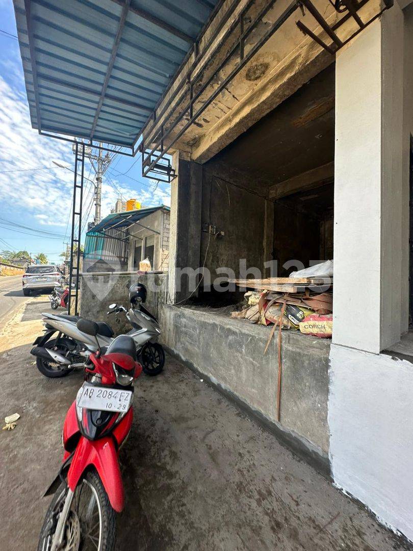 Ruko Sewa in Lodtunduh, Ubud - Large Commercial Space