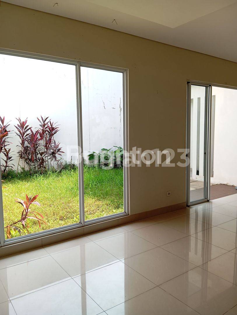 3+1 Bedroom House in Tangerang with Boulevard Location