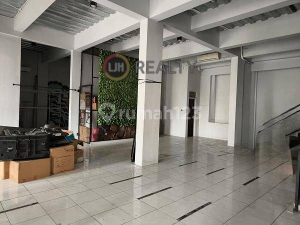 3-Story Commercial Shophouse in Strategic Tomang Location, West Jakarta