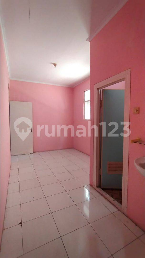 Rumah Tinggal Strategis di Cipete Jakarta Selatan - Ideal for Office or Residence
