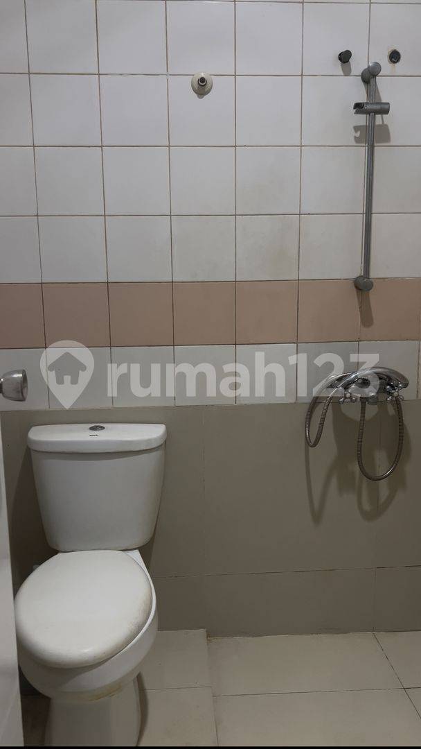 2-Bedroom Home Near SMS Mall, Wide Street Access
