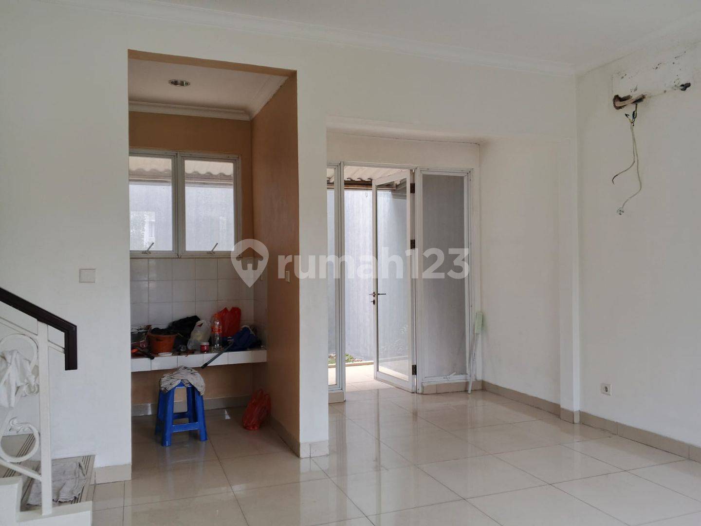 2-поверховий будинок у Thames Cluster, Jakarta Garden City