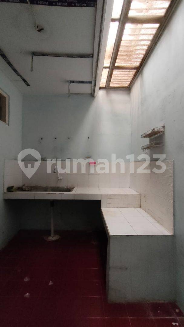 House in Gading Serpong Sector - 2 Bedrooms, Compact Living