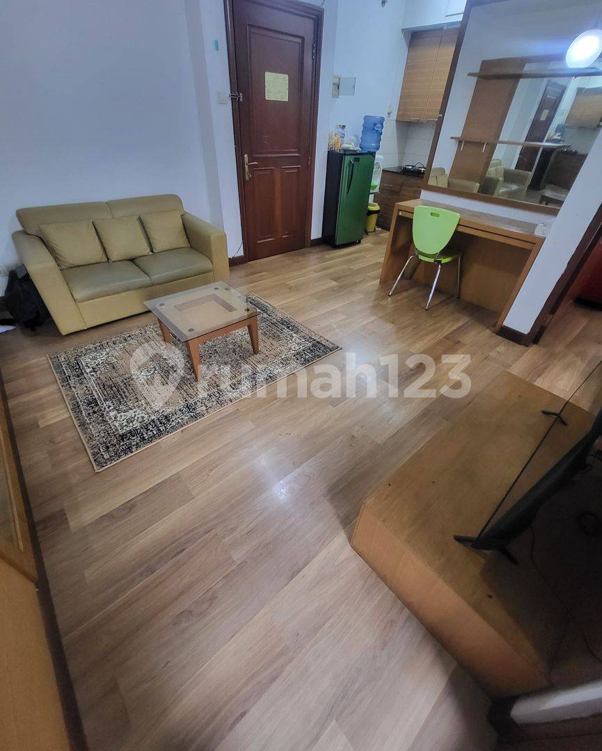 Affordable 2-Bedroom Apartment Near Key Locations