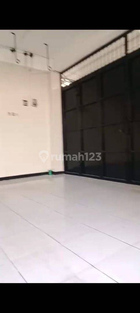 Two-story shophouse near Duri Kosambi Raya street
