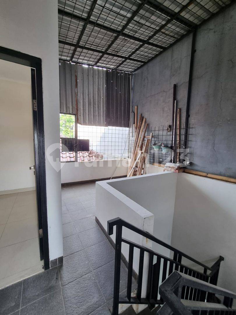 Kopyor Raya, Kelapa Gading-дегі 3 қабатты үй - Жаңа ғимарат, Бизнес әлеуеті