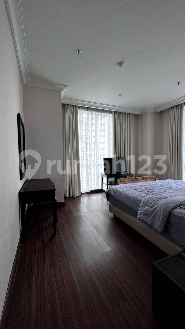 Luxurious 2-Bedroom Apartment in Pakubuwono View, South Jakarta