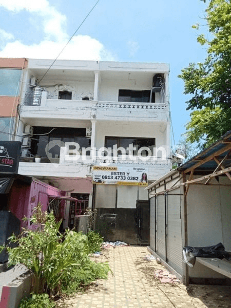 Strategic Commercial Property in Badung - Ideal for Business