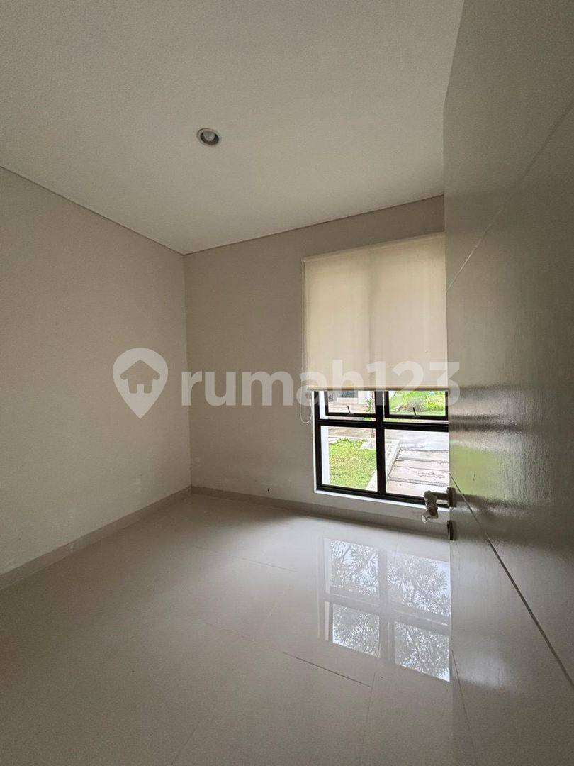 Дом в аренду в Citra Sentul Raya - кластер Seine