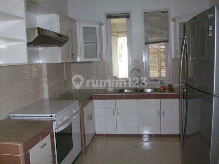 Spacious House with Swimming Pool in Kemang Area