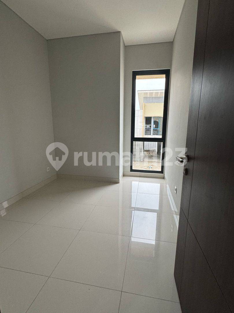 Comfortable 2-Bedroom House Ready to Move In at Podomoro Sadyagriya