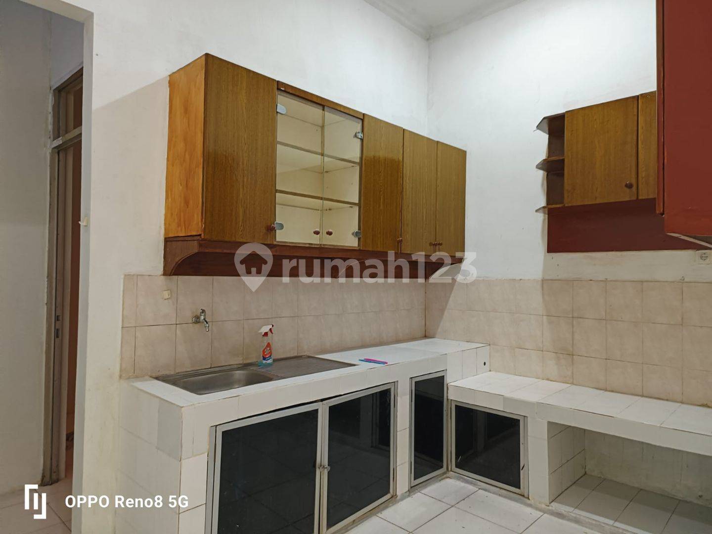 Spacious 4-Bedroom House in Sunter for Rent