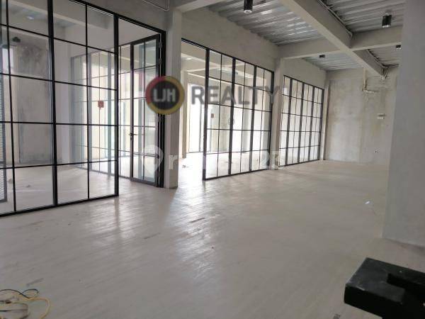 3-Story Commercial Shophouse in Strategic Tomang Location, West Jakarta