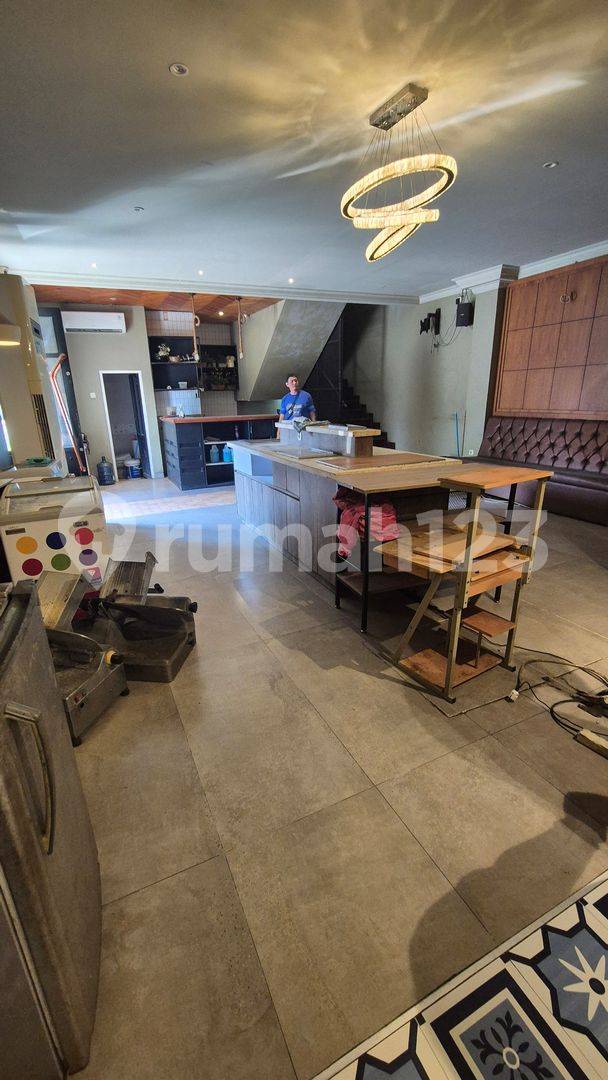 3.5 Story Commercial Shophouse with Extensive Facilities