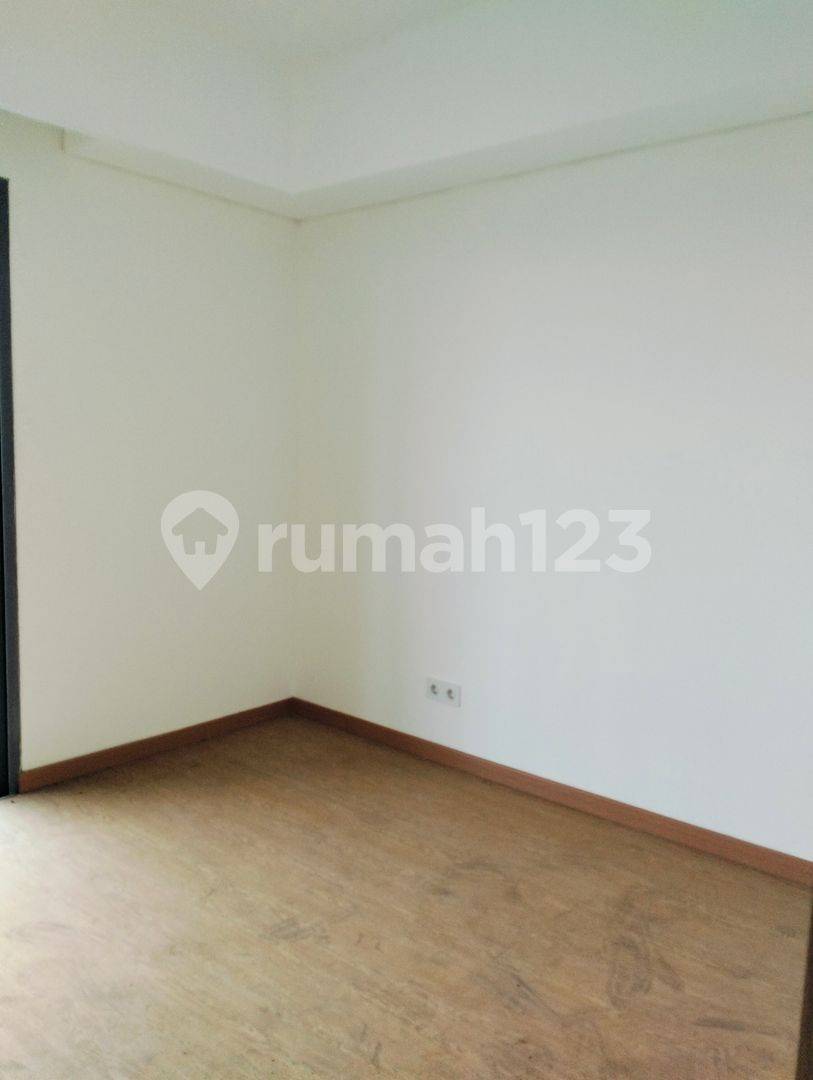 Unfurnished 2BR Apartment at Embarcadero