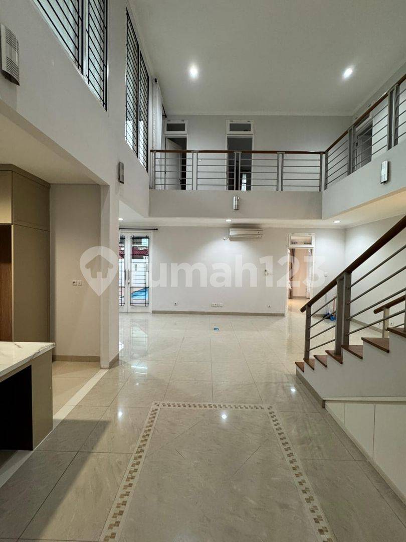 Spacious 2-Story House in Cipete Selatan, South Jakarta