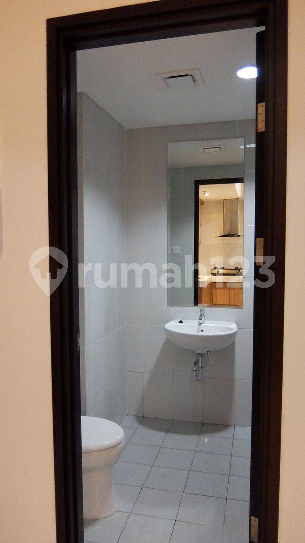 Modern Apartment Near AEON Mall with Strategic Location