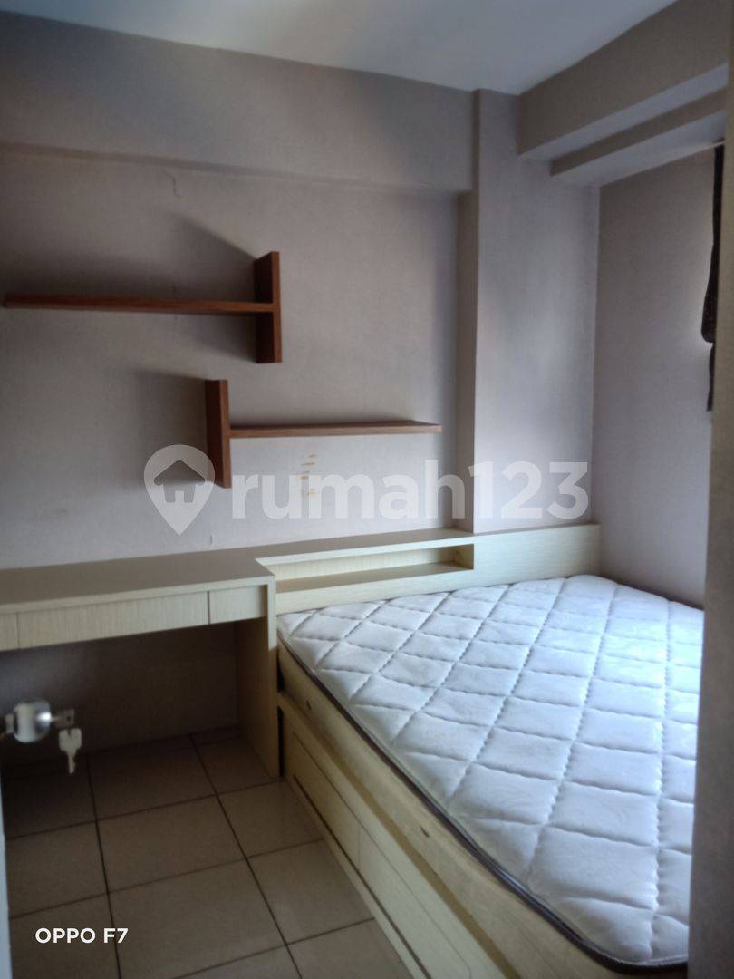 Compact Apartment with Full Amenities