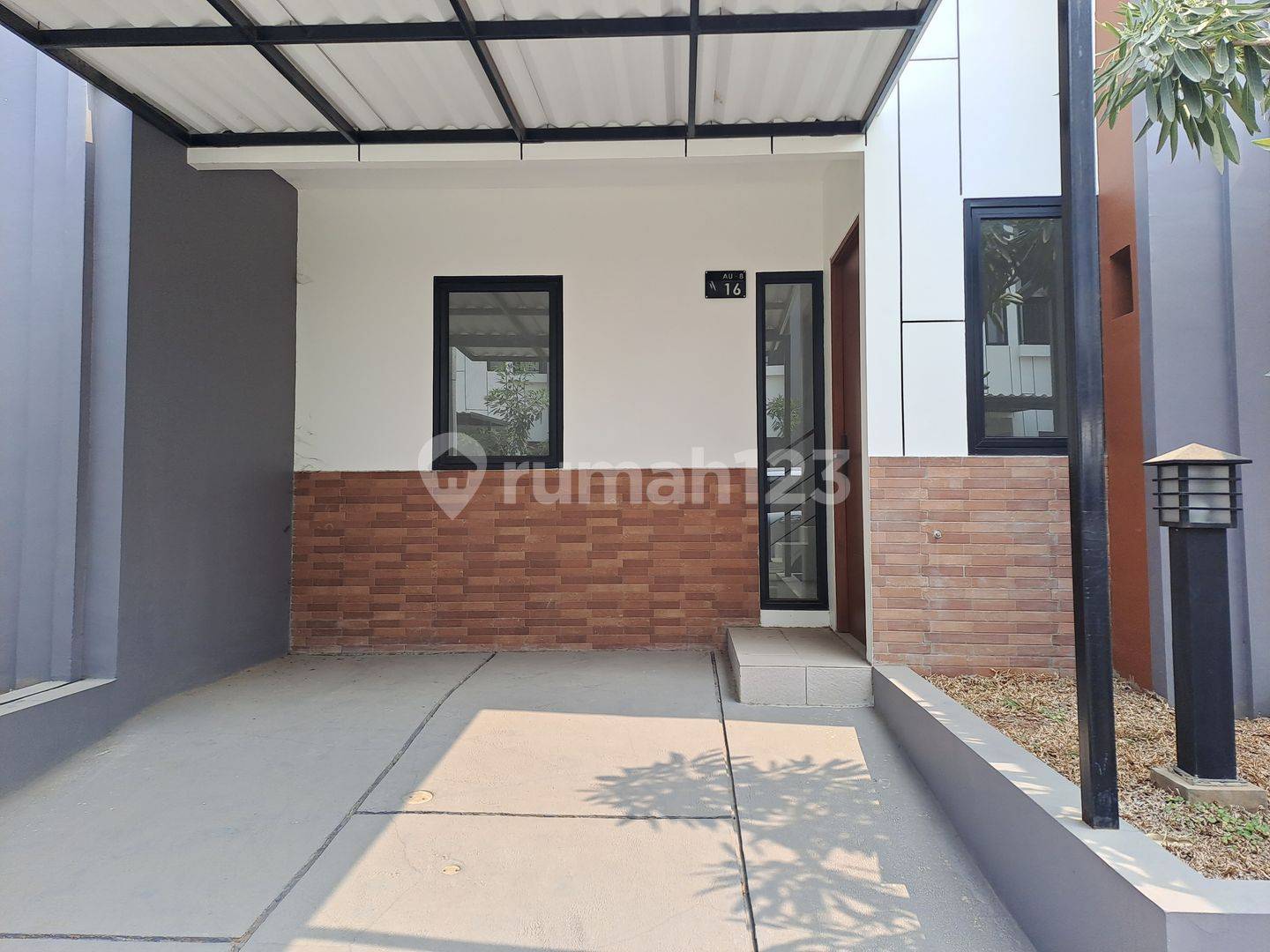 2 қабатты жалға алынатын үй, кондиционер + перделері бар, SHM Widari Village, Легок Тангеранг. , Тангеранг