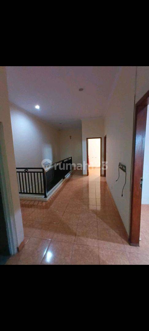 Sunter House - 2-Story, 6x16m, 4 Bedrooms, Near Toll Road, School, Market