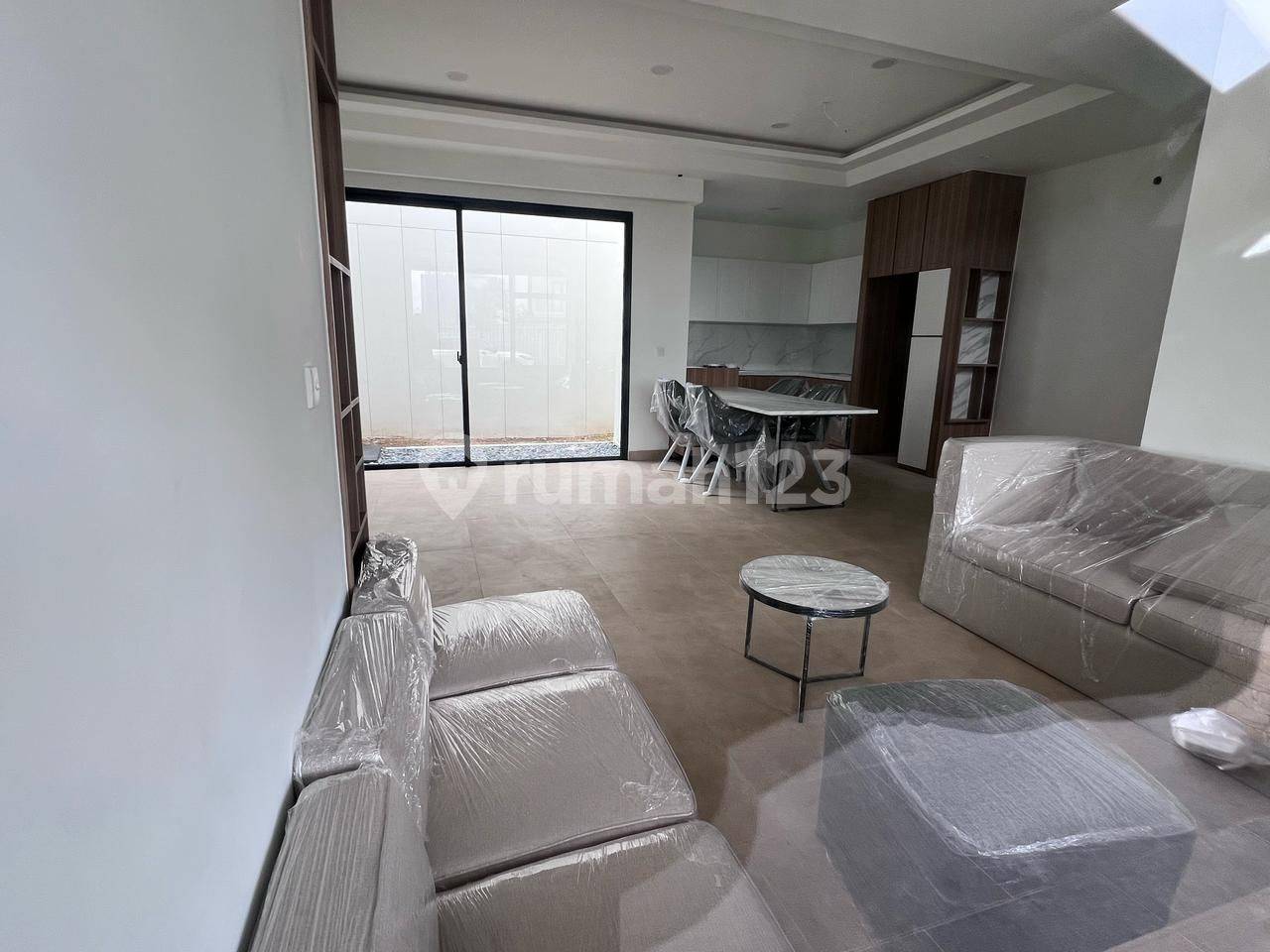 New House in BSD with 4 Bedrooms, 3 Floors, Fully Furnished
