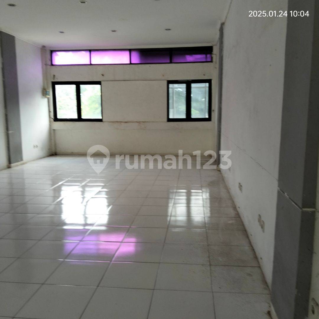 Central Jakarta Property, Street-Side, Flood-Free, 3-Story Building