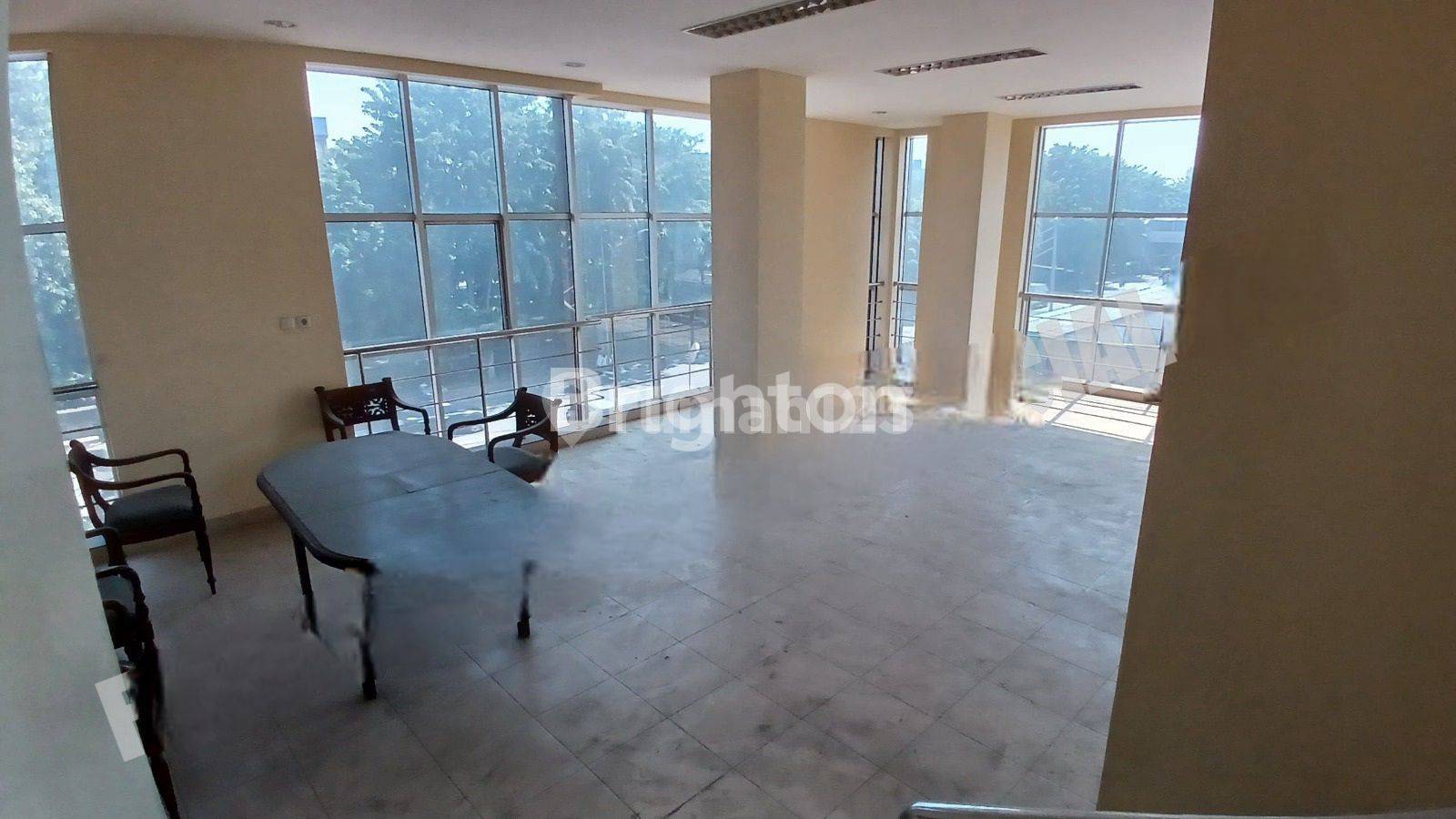 Ruko Gunung Sahari Raya Commercial Space - Spacious and Well-Located