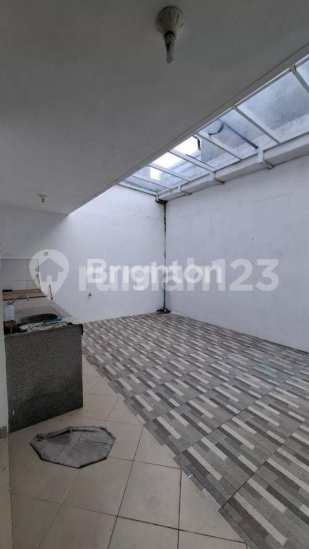 Ready to Move-in House Near Elpico Mall and Universities