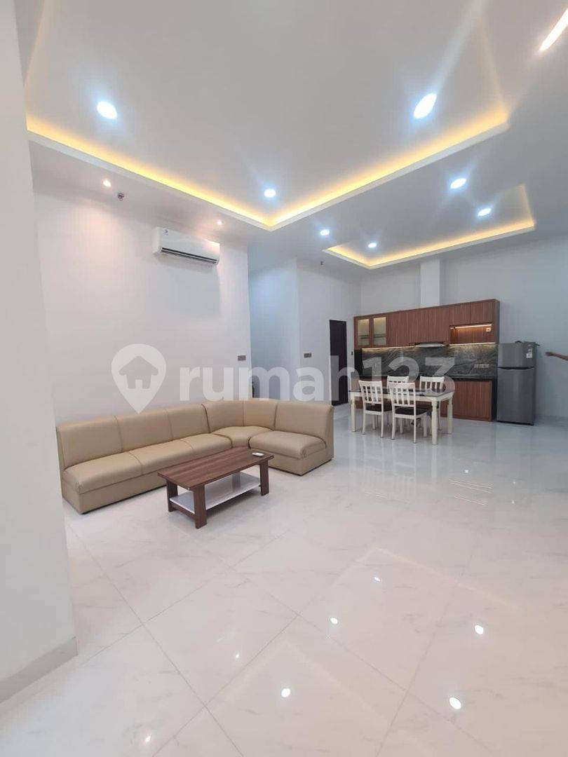 Ground Floor Apartment at Paladian, 3 Bedrooms, Fully Furnished