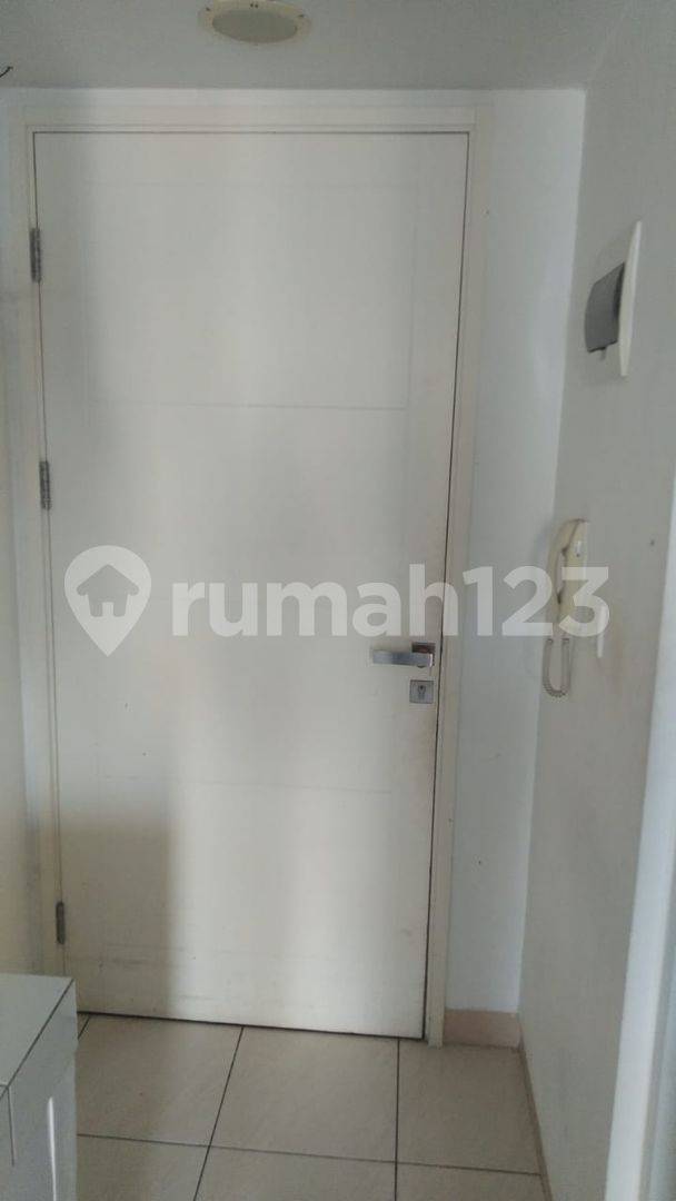 Studio Apartment at Springlake Summarecon Bekasi