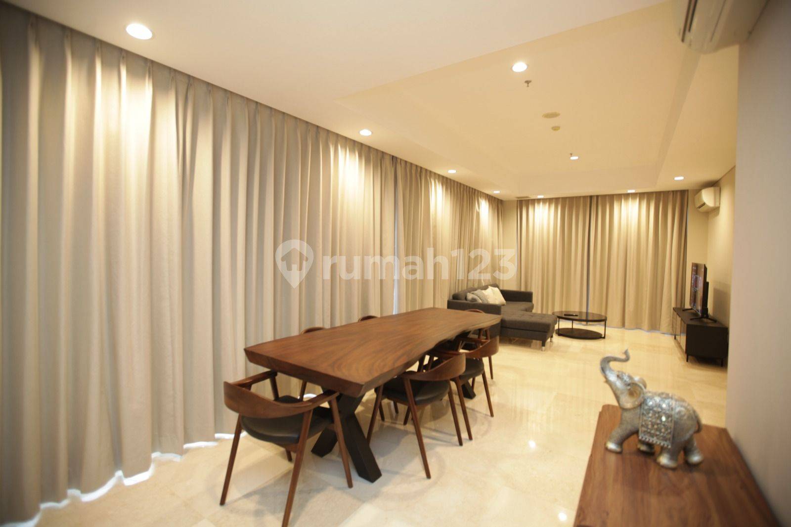 Branz TB Simatupang-дағы 5-жұлдыздық қонақ үй қызметтері бар сәнді пәтер
