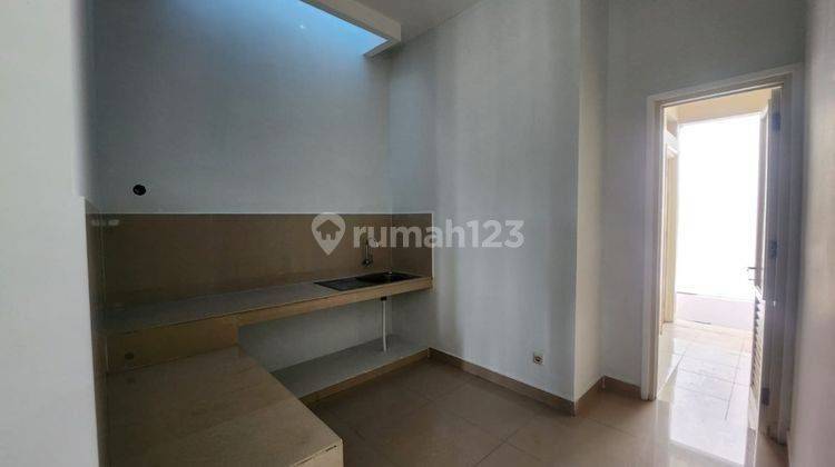 2-Story House in Banyumanik with 3 Bedrooms, Near City Center