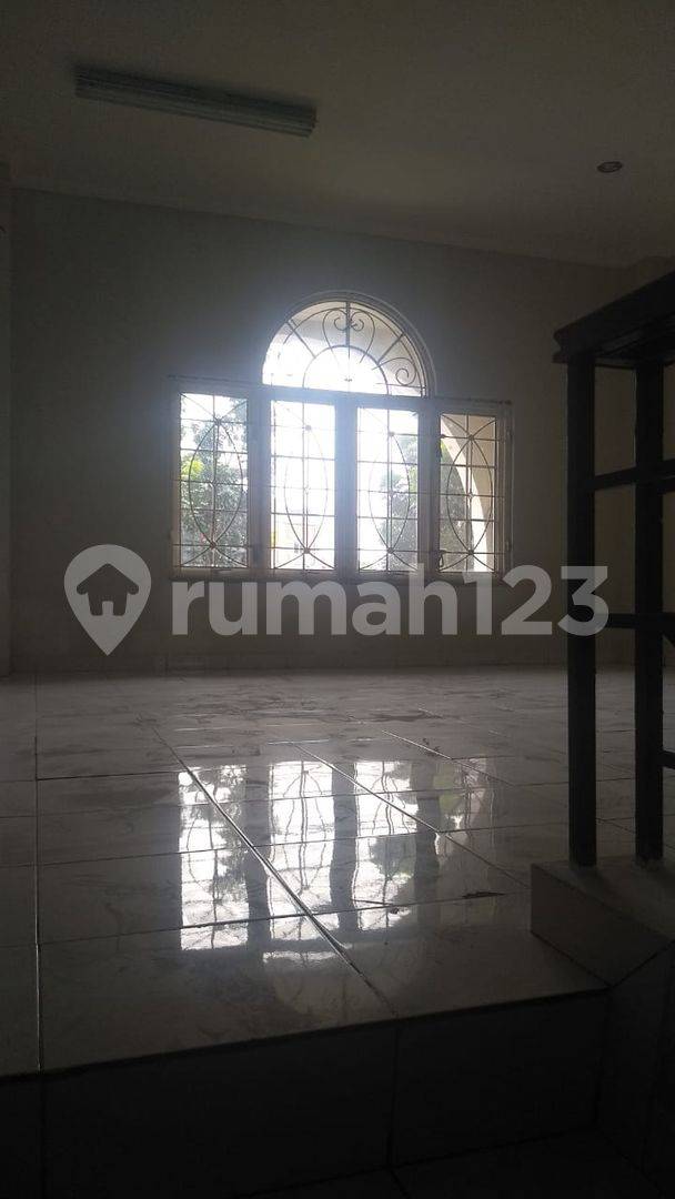 Ruko Spark Gading Serpong - 3 Story Commercial Space